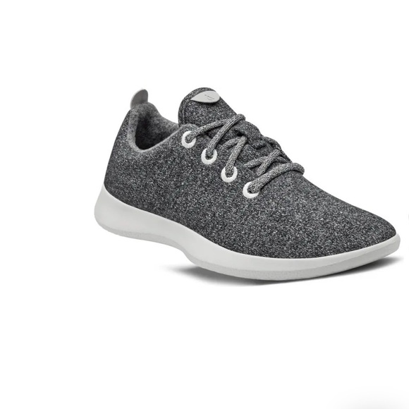 allbirds Shoes - Allbirds Wool Runners Sneaker size 8